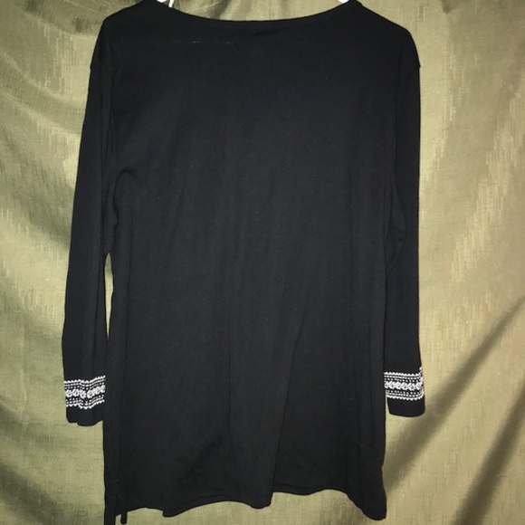 Blouse - Picture 2 of 2